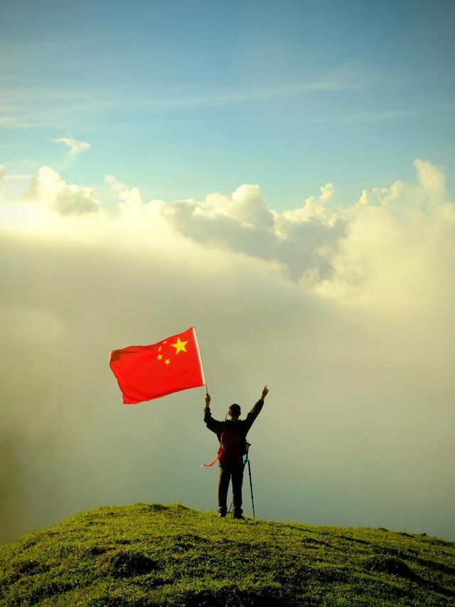 三官山回來，朋友都以為我去了新疆。