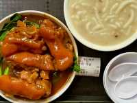 A Foodie’s Delight Around Liwan Lake