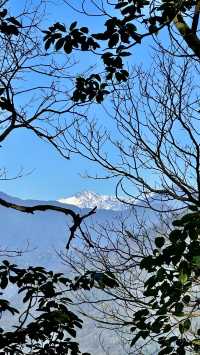 「滿城水色半城山」都江堰嘅雪山大片