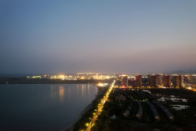 照片中感受綏中藍月沙灘