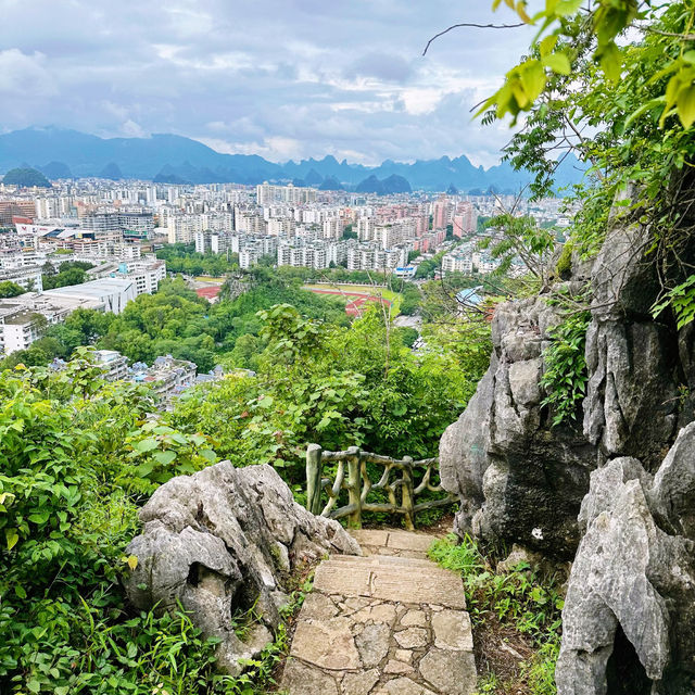 【穿山公園】不到半小時登頂穿北亭，俯瞰桂林市景