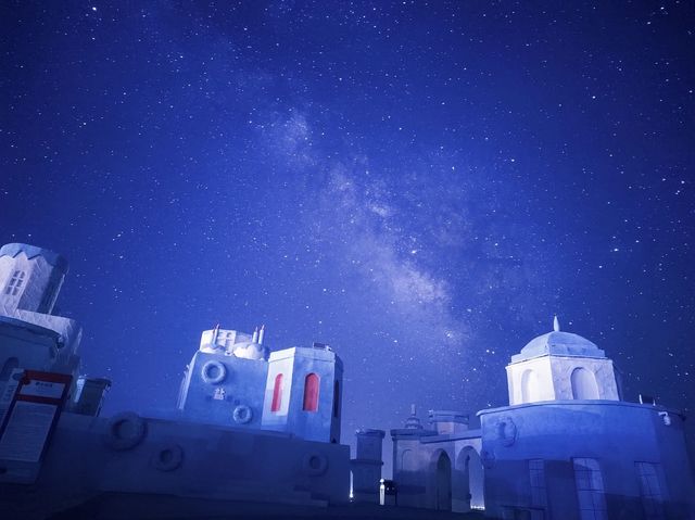 在茶卡鹽湖仰望星空