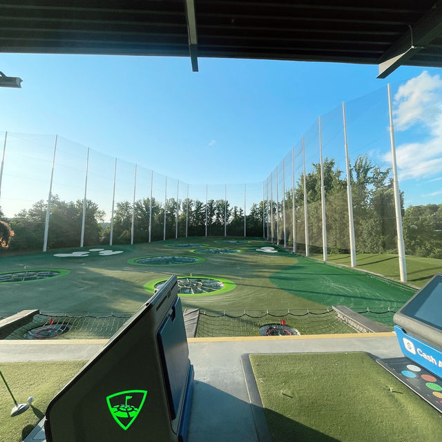 A MODERN GOLF EXPERIENCE 