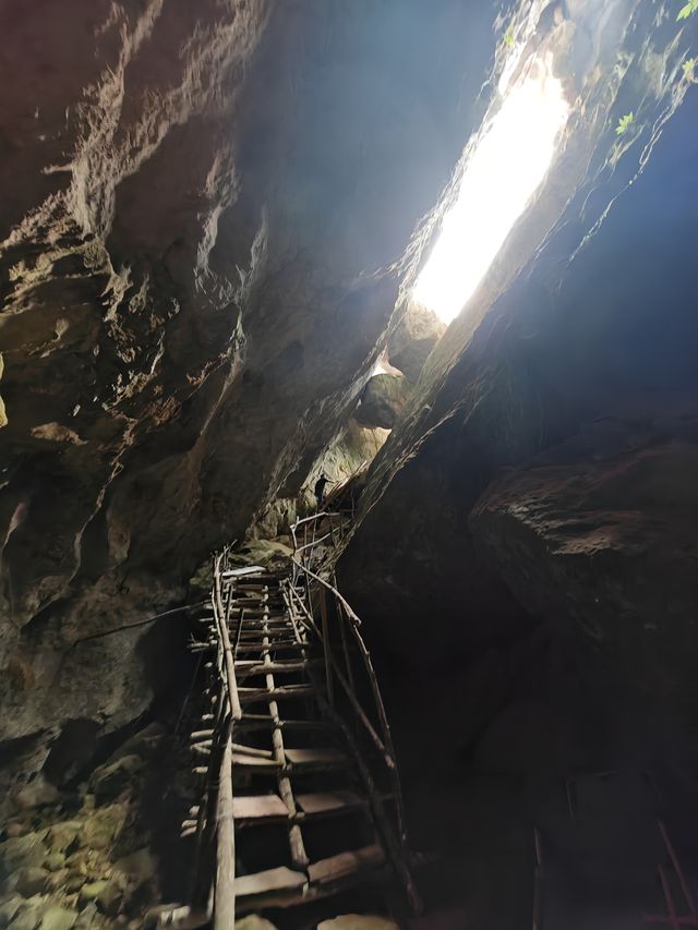羅甸大小井：坐竹筏、鑽山洞，探秘貴州「小三亞」