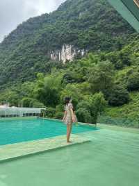 陽朔嘅悠閒感已經係next level…. 270°景觀一睜眼全係治癒綠… 空氣裏面都係嗰種清新嘅
