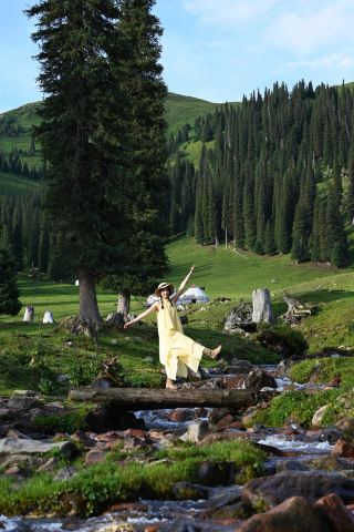 那拉提網紅橋打卡指南 超靚機位大公開！