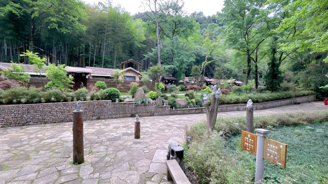 #黑鑽旅行日記 堯珈·禪悅民宿(五洩店)嘅度假攻略 1. 行程路線 交通：以自駕為主（杭州/上海約2