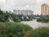 雨後仙境！昆明瀑布公園的秋日限定風景