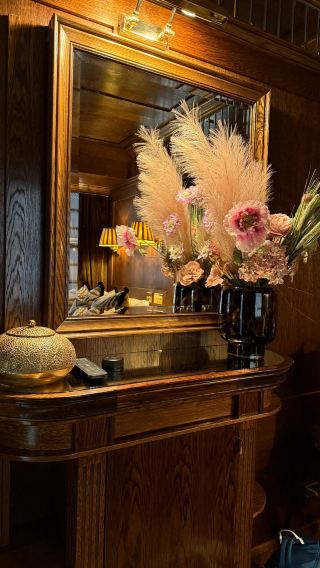 A Cozy Stay at House of Gods