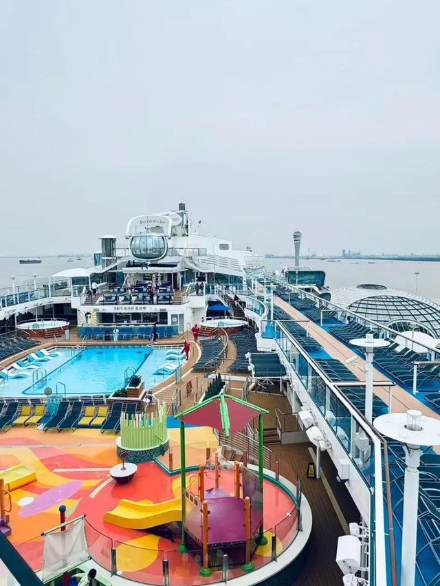在海洋光譜號上，我找到了適合放空的角落｜郵輪安靜玩法分享