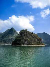 在這個秋高氣爽的季節裡讓我們一起感受邊陲小鎮的湖光山色