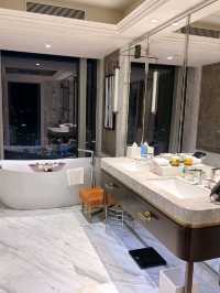 A Perfect Chongqing Retreat at The Lixury, Unbound Collection by Hyatt