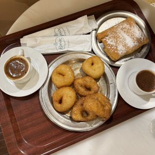 雅典最古老的甜甜圈店 