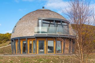 Living in Nature: A Day at a Lake Ken Eco Lodge