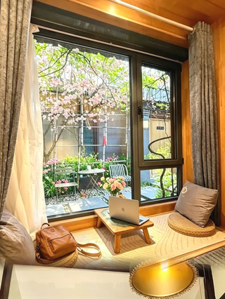 Beijing second ring road boutique hotel 1-minute walk to
