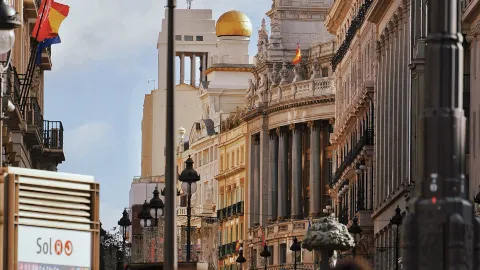 Madrid's hidden streets (in-depth city walk) B Check out the guide — traveler post in Madrid