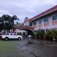 RELAXING AT VILLA MARIA LUISA TANDAG