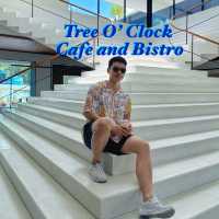 Tree O’ Clock Cafe & Bistro คาเฟ่สวยที่บางโจ