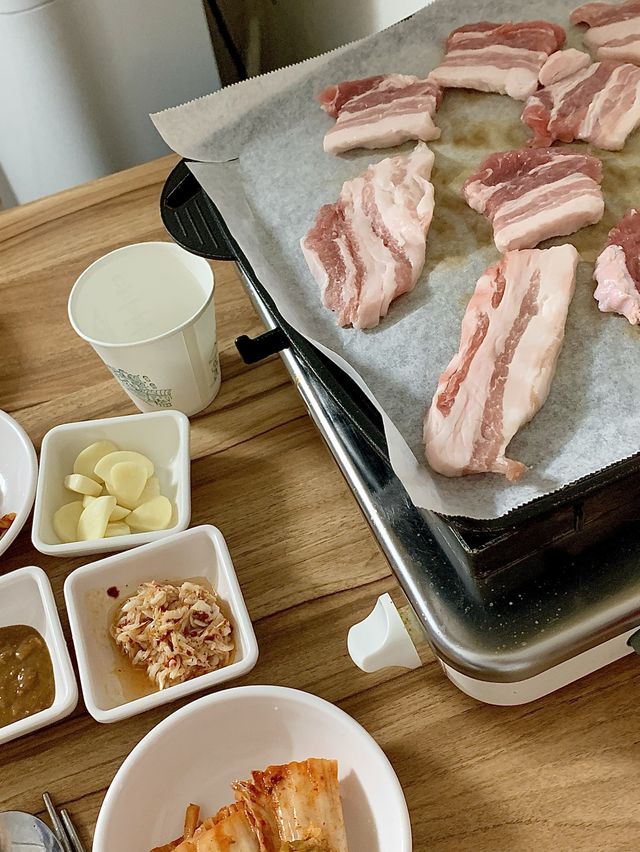南大門裏路地の『おいしい三枚肉』