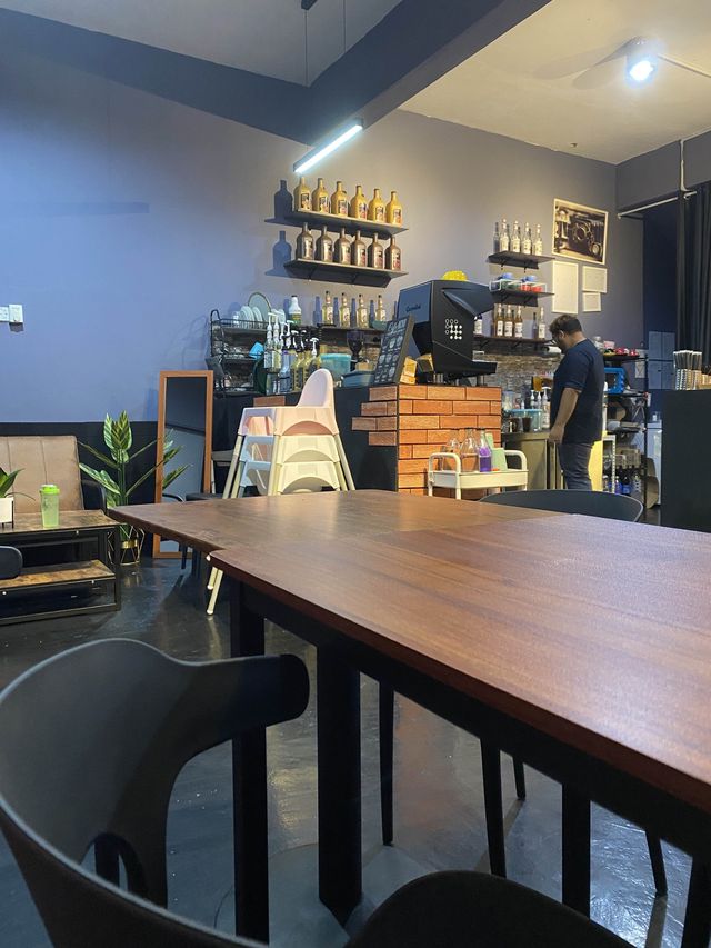 My new cafe-hoping spot! 