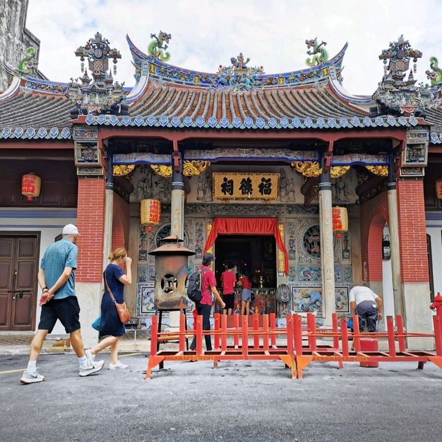 Historical temple on Lebuh King, George Town.