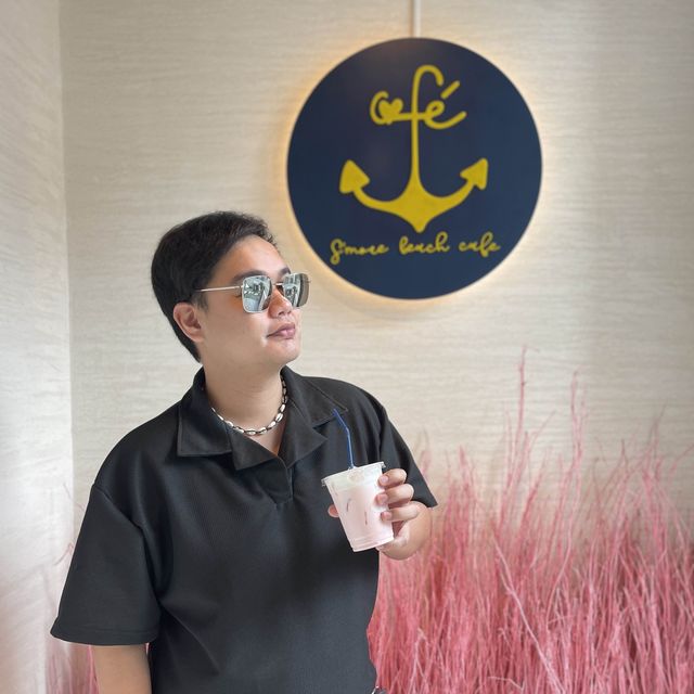 S'more Beach Café คาเฟ่ในห้องกระจกใส วิวทะเลพัทยา