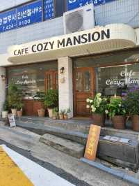 ☕️군포 산본 감성가득 아늑한 카페 "코지멘션"☕️