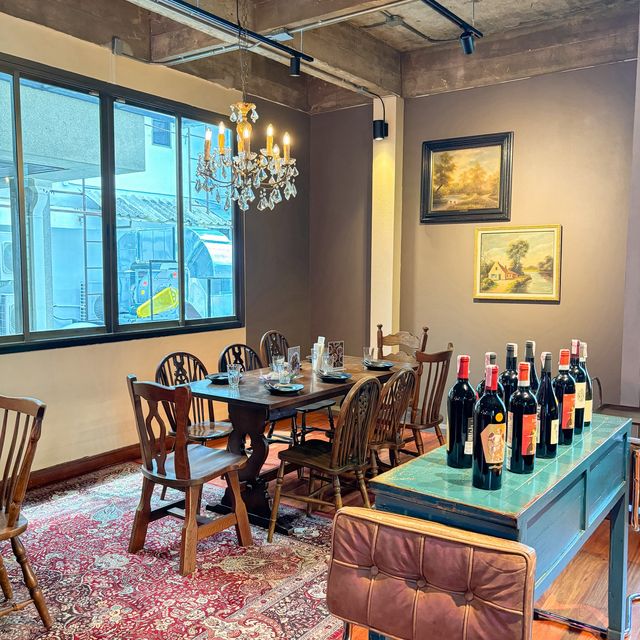 อี_กา สาขาสาทร 12 อาหารอร่อย ร้านสวยมาก