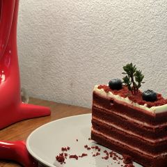 Gray 18 Cafe User Photo