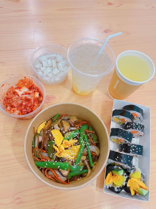 呢間「小熊貓」食物種類都幾多,而且出餐又快,抵讚~價錢又親民,無論堂食外賣都係一個唔錯既選擇~ 呢間「小熊貓」食物種類都幾多,而且出餐又快,抵讚~價錢又親民,無論堂食外賣都係一個唔錯既選擇~