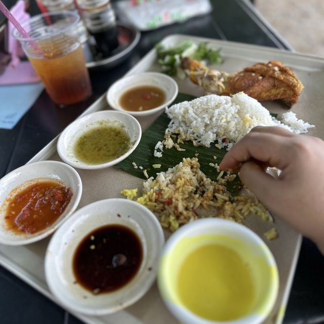 Yummy food and cozy spot!