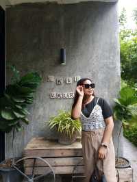 Cafe Laura @มวกเหล็ก