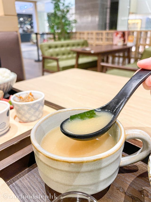 【尖沙咀｜日本鐮倉過江龍Cafe🤩 定食、壽喜燒、刺身飯、拉麵等應有盡有😍】