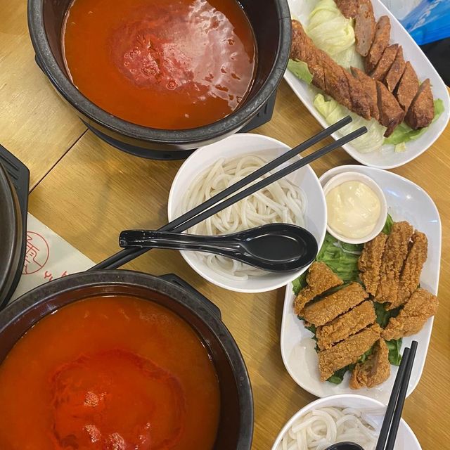 Yun bridge noodles
