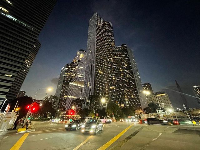 Bugis street night life