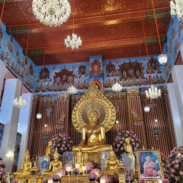 วัดชนะสงคราม  (อยากชนะ ฝ่าฟันอุปสรรคผ่านไปด้วยดี)