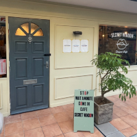 【新大久保🍰CAFE SECRET WINDOW】