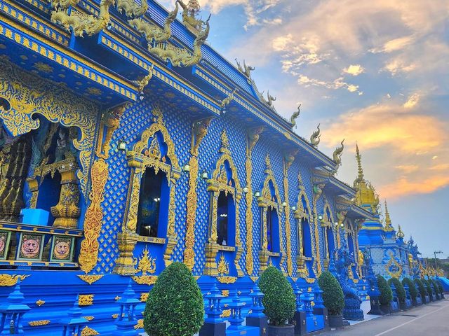 วัดร่องเสือเต้น Blue Temple 🙏🏻