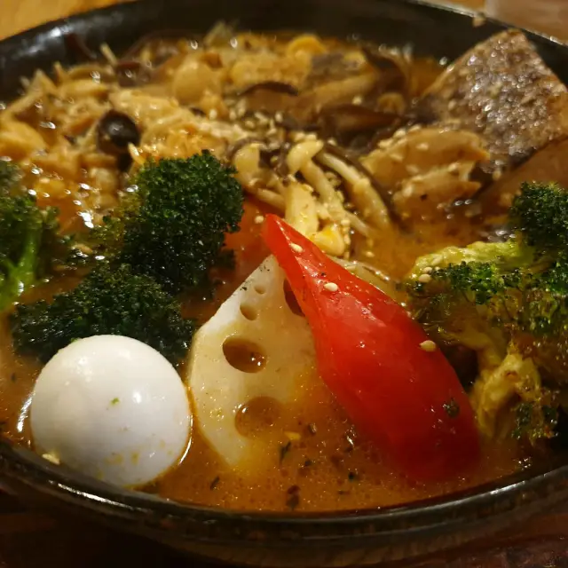 삿포로의 얼큰한 🍛스프카레 가라쿠