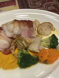 迪士尼大冒險家餐廳嘆半自助午餐
