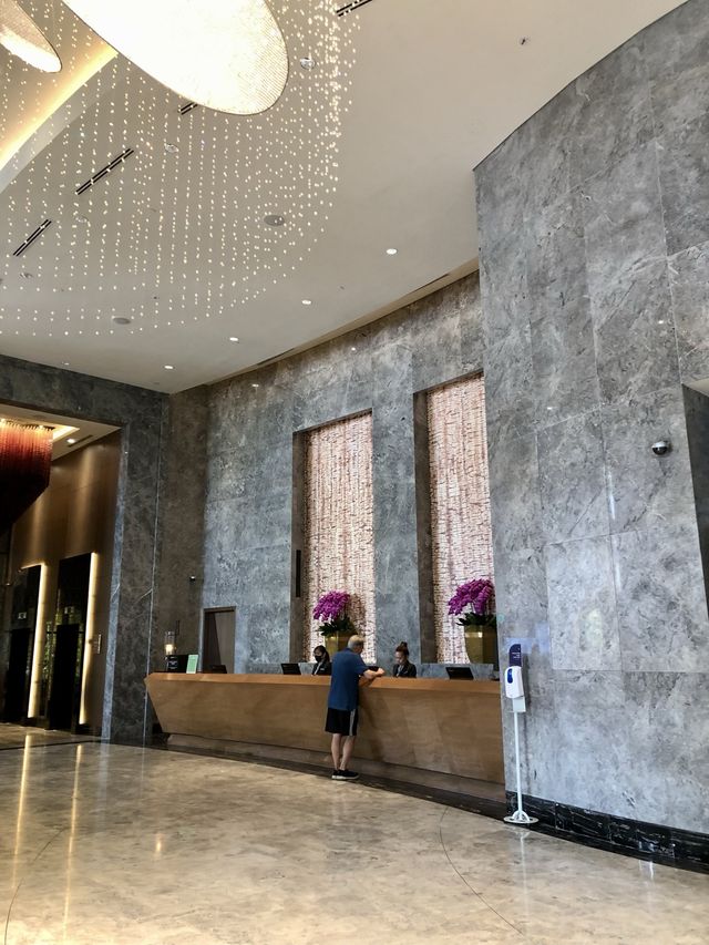 หนีร้อนไปนอนที่ Carlton City Hotel, Singapore