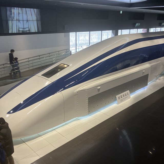 山梨県立リニア見学センター