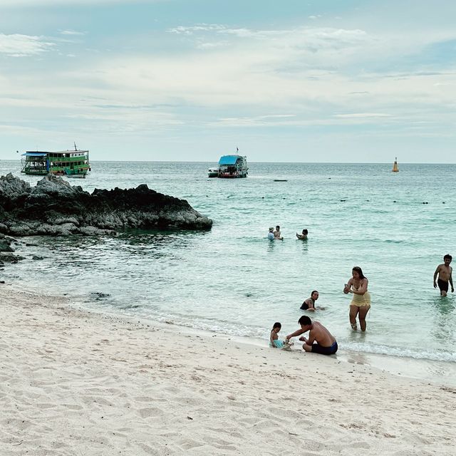 Feels like a private beach !