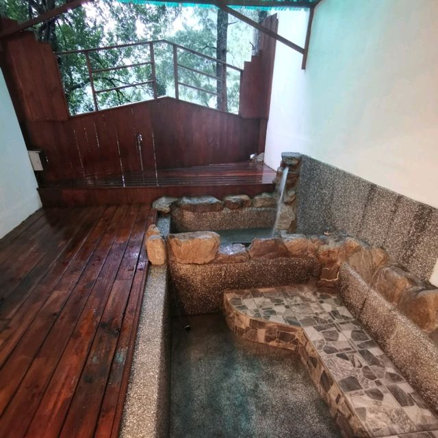 台中溫泉酒店推薦～谷關「麗池山水溫泉會館」…充滿希臘風格建築～每間房都有獨立溫泉池…
