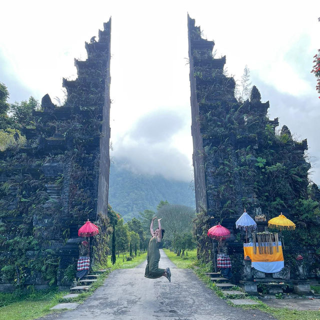 Gate of heaven - Handara gate