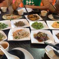 屏東半畝園：一個充滿花香和美食的花園餐廳