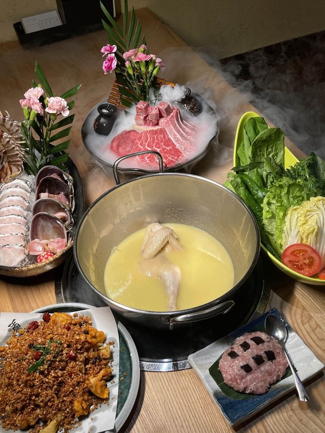 黑珍珠入圍餐廳  #招牌花膠雞湯鍋