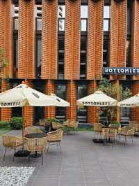 Bottomless สาขาใหม่ที่สุขุมวิท 33 