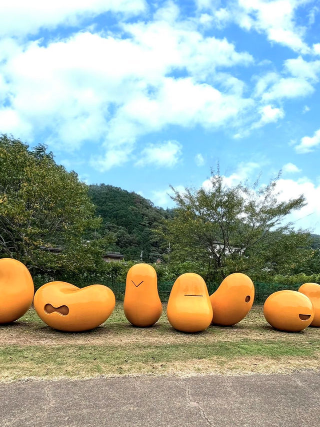 【兵庫】「最後の晩餐」ならぬ「最後の午餐」緑と彫刻の広大なART空間