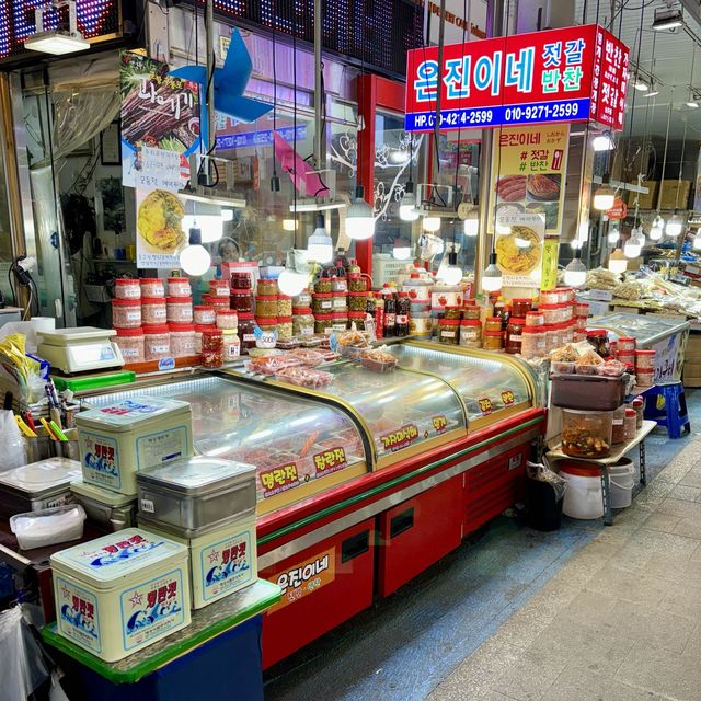 【韓国ソウル・乙支路】中部市場のタコキムチが美味しいお店「ウンジンの家/은진이네 젓갈 반찬」